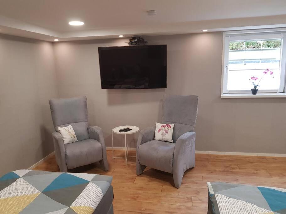 Ferienwohnung Bela, Naehe Nuerburgring Luxem Екстер'єр фото